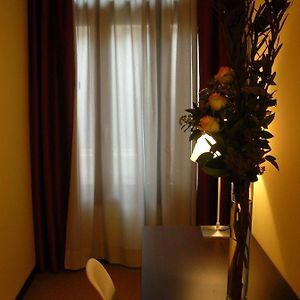 Camera con letto king size